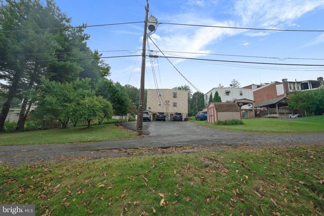 1126 N FRONT ST, Reading, PA 19601