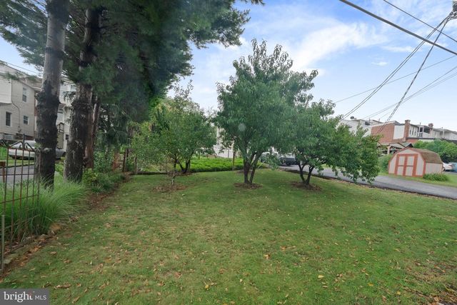 1126 N FRONT ST, Reading, PA 19601