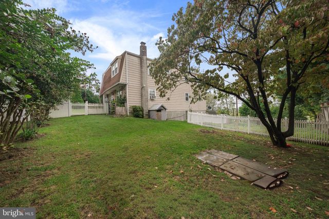 1126 N FRONT ST, Reading, PA 19601