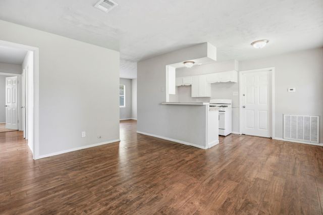 306 Pear Street, La Marque, TX 77568