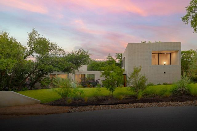 5205 Scenic View DR, Austin, TX 78746