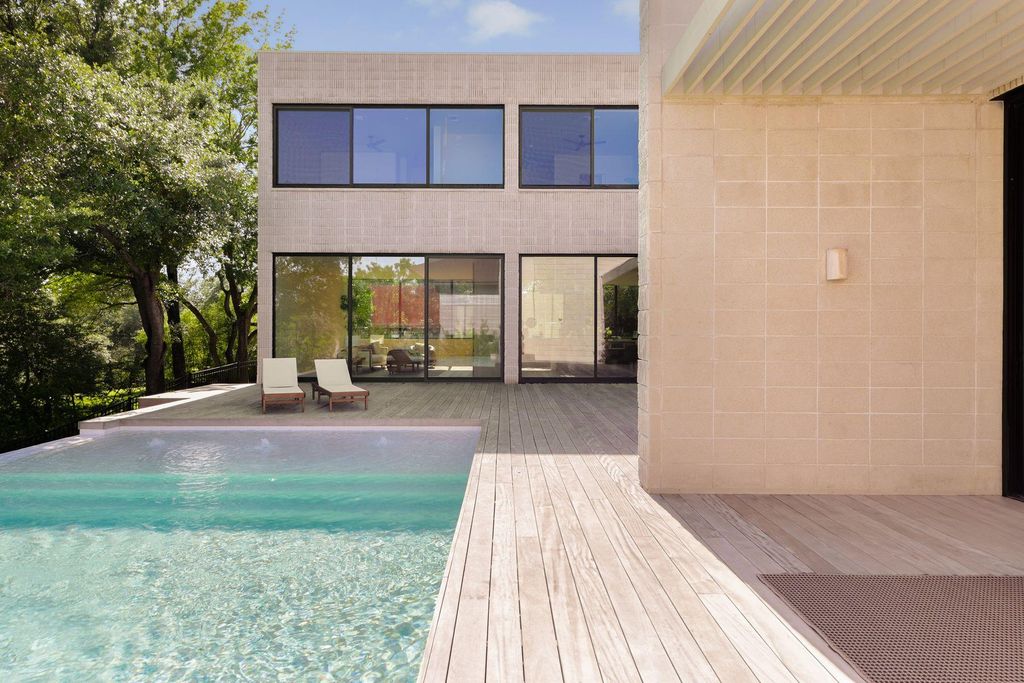 5205 Scenic View DR, Austin, TX 78746