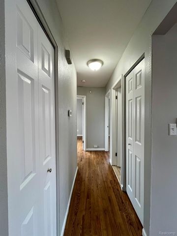 14371 TRENTON Road, Southgate, MI 48195