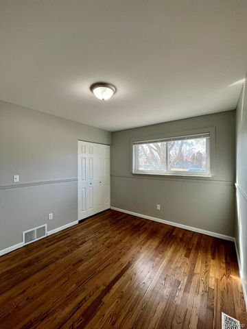 14371 TRENTON Road, Southgate, MI 48195