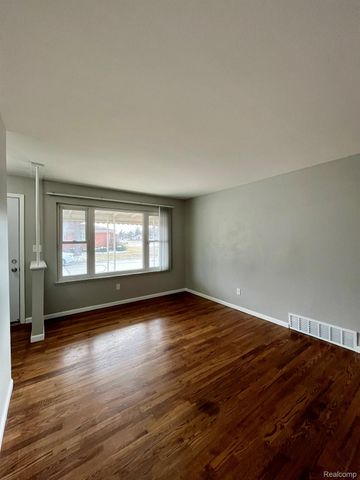 14371 TRENTON Road, Southgate, MI 48195