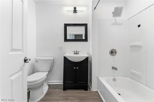 563 Geneva Avenue, Struthers, OH 44471