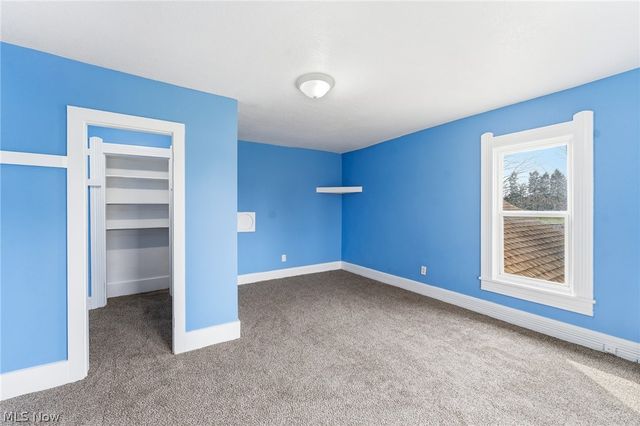 563 Geneva Avenue, Struthers, OH 44471