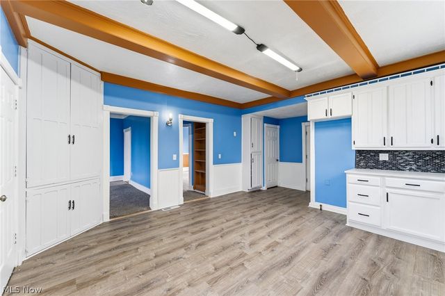 563 Geneva Avenue, Struthers, OH 44471