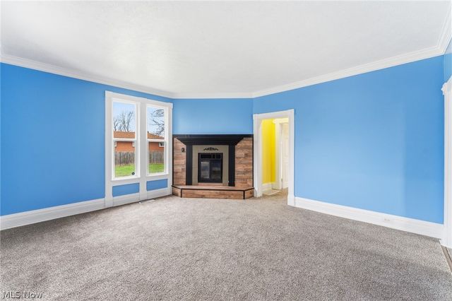 563 Geneva Avenue, Struthers, OH 44471