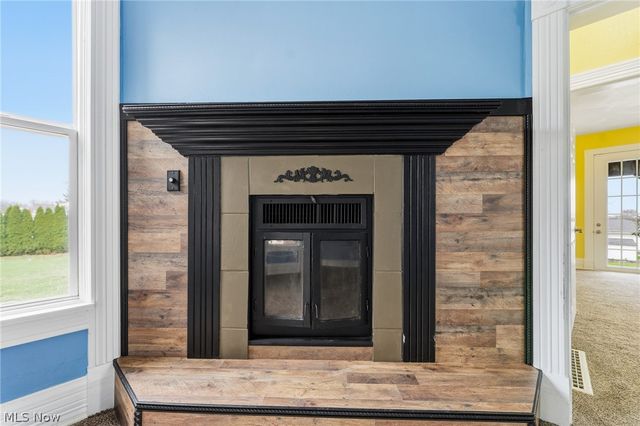 563 Geneva Avenue, Struthers, OH 44471