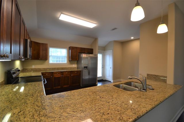 278 Debbie Lane, San Leon, TX 77539