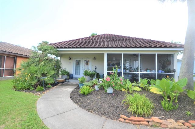 278 Debbie Lane, San Leon, TX 77539