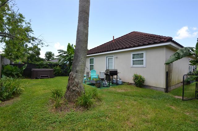 278 Debbie Lane, San Leon, TX 77539