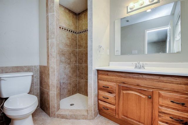 9611 Landry Boulevard, Spring, TX 77379