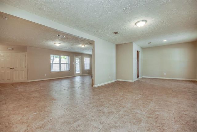 9611 Landry Boulevard, Spring, TX 77379