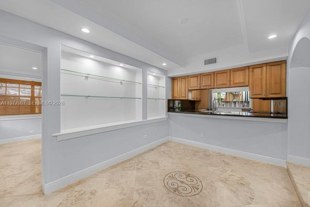 2301 Tequesta Ln, Coconut Grove, FL 33133