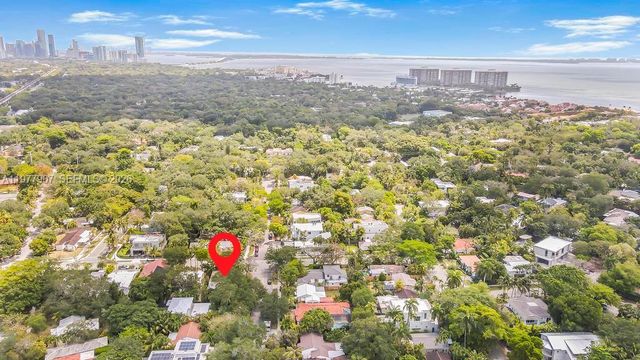 2301 Tequesta Ln, Coconut Grove, FL 33133