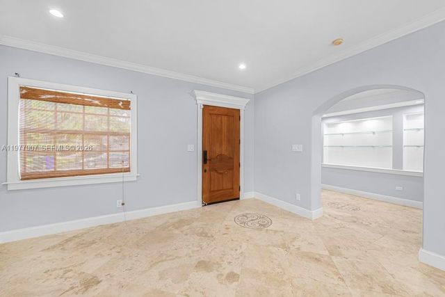 2301 Tequesta Ln, Coconut Grove, FL 33133