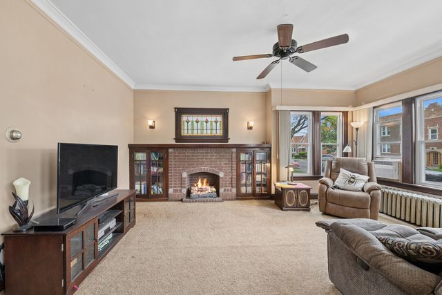 5849 W Eddy Street, Chicago, IL 60634