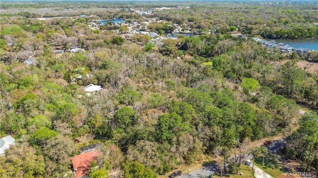 4067 N Casa Terrace, Crystal River, FL 34428
