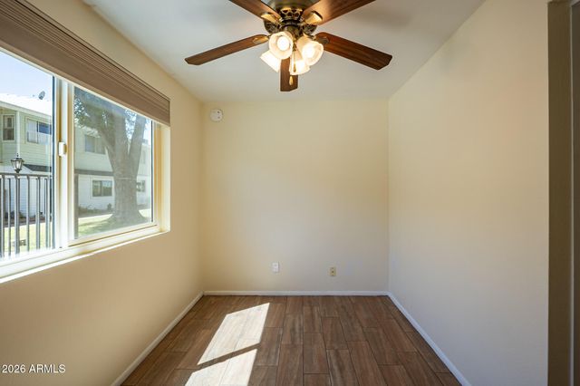 2569 W Berridge Lane D-115, Phoenix, AZ 85017