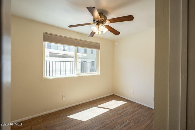 2569 W Berridge Lane D-115, Phoenix, AZ 85017