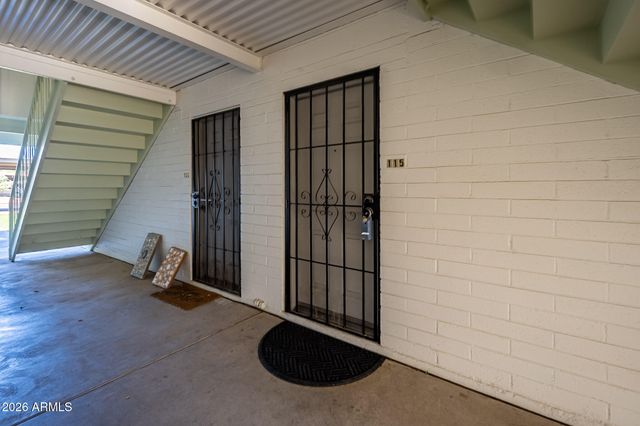 2569 W Berridge Lane D-115, Phoenix, AZ 85017