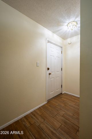 2569 W Berridge Lane D-115, Phoenix, AZ 85017
