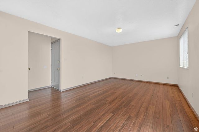 1561 E AMBLEWOOD LN, Millcreek, UT 84124