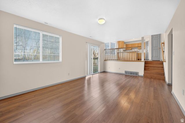 1561 E AMBLEWOOD LN, Millcreek, UT 84124