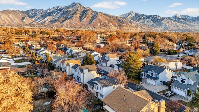 1561 E AMBLEWOOD LN, Millcreek, UT 84124