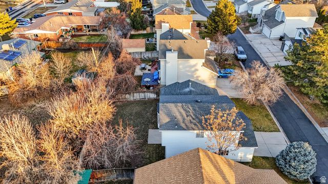 1561 E AMBLEWOOD LN, Millcreek, UT 84124