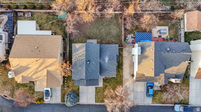 1561 E AMBLEWOOD LN, Millcreek, UT 84124