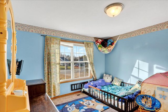 2320 S Mesa Drive, Bolivar, MO 65613