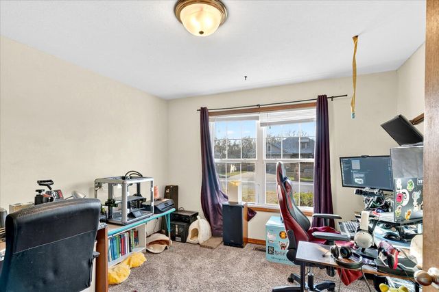 2320 S Mesa Drive, Bolivar, MO 65613