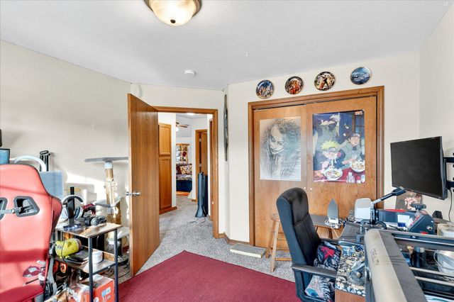 2320 S Mesa Drive, Bolivar, MO 65613