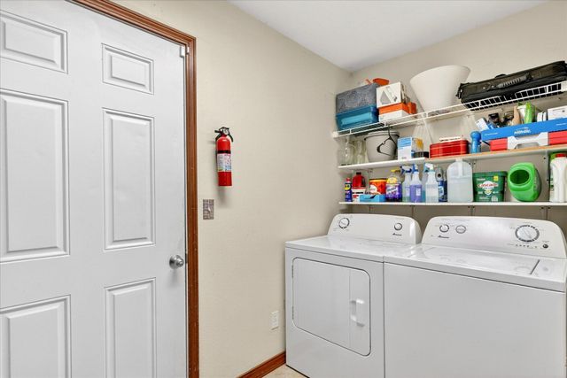 2320 S Mesa Drive, Bolivar, MO 65613