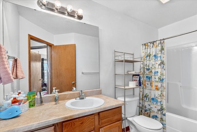 2320 S Mesa Drive, Bolivar, MO 65613