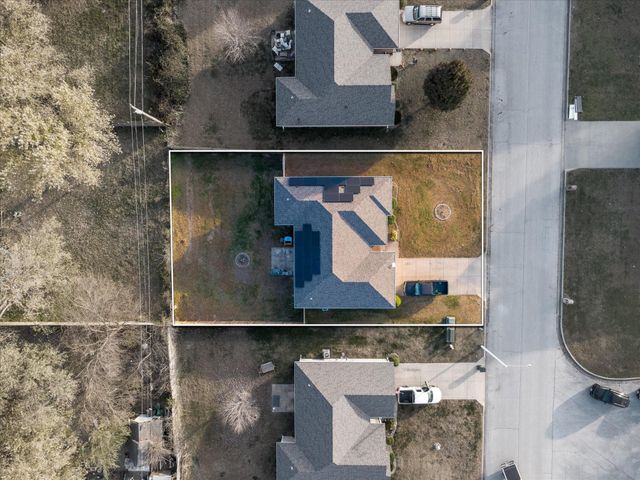 2320 S Mesa Drive, Bolivar, MO 65613