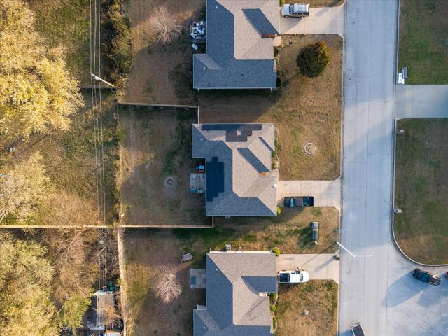 2320 S Mesa Drive, Bolivar, MO 65613