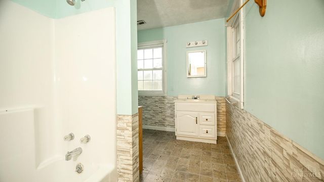 210 Walt Alsgood Road, Oliver Twp, OH 45693