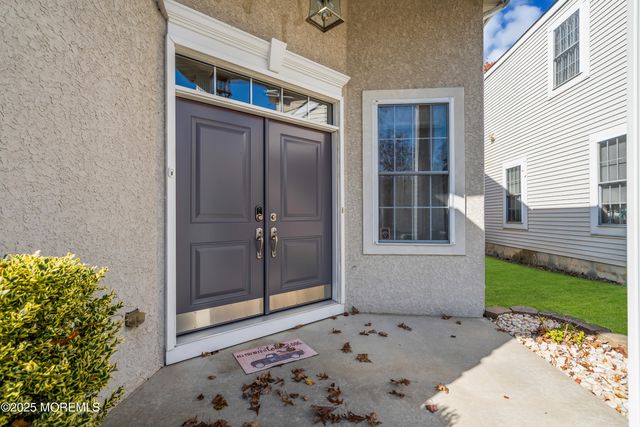 65 Spyglass Drive, Jackson, NJ 08527