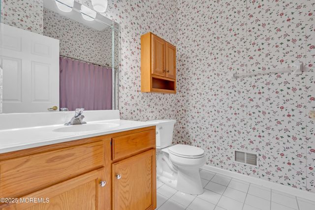 65 Spyglass Drive, Jackson, NJ 08527