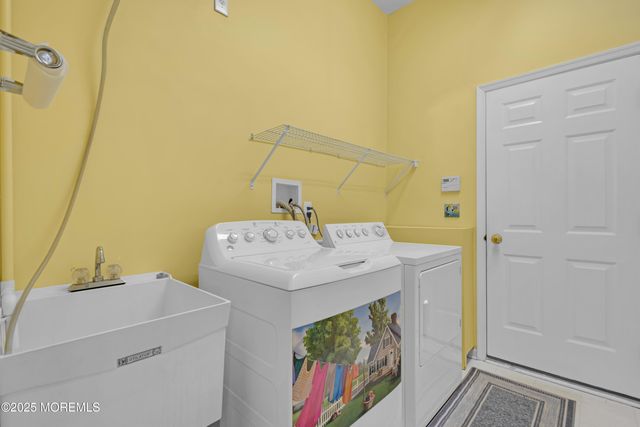 65 Spyglass Drive, Jackson, NJ 08527