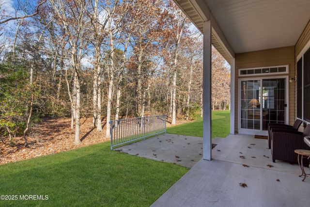 65 Spyglass Drive, Jackson, NJ 08527