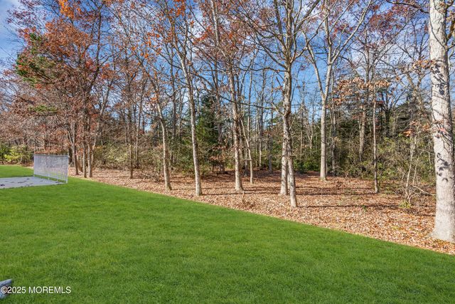 65 Spyglass Drive, Jackson, NJ 08527