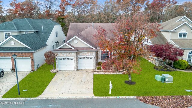 65 Spyglass Drive, Jackson, NJ 08527