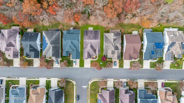 65 Spyglass Drive, Jackson, NJ 08527