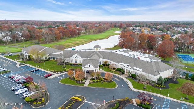 65 Spyglass Drive, Jackson, NJ 08527