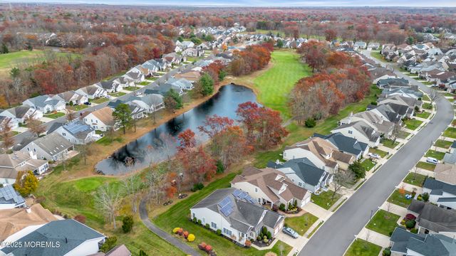 65 Spyglass Drive, Jackson, NJ 08527